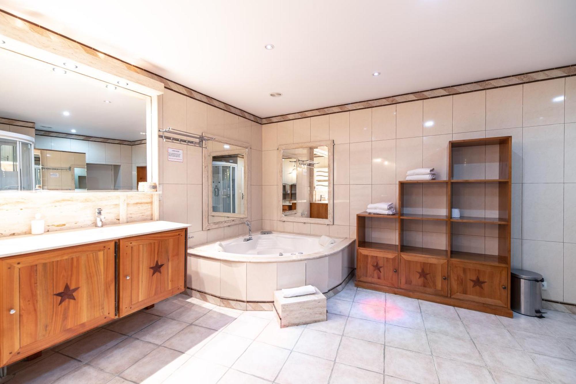 Appartement du Couvent Narbonne Extérieur photo
