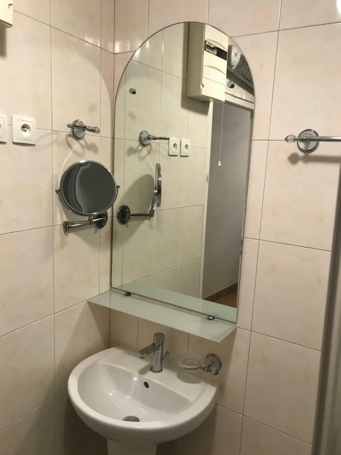 Appartement du Couvent Narbonne Extérieur photo